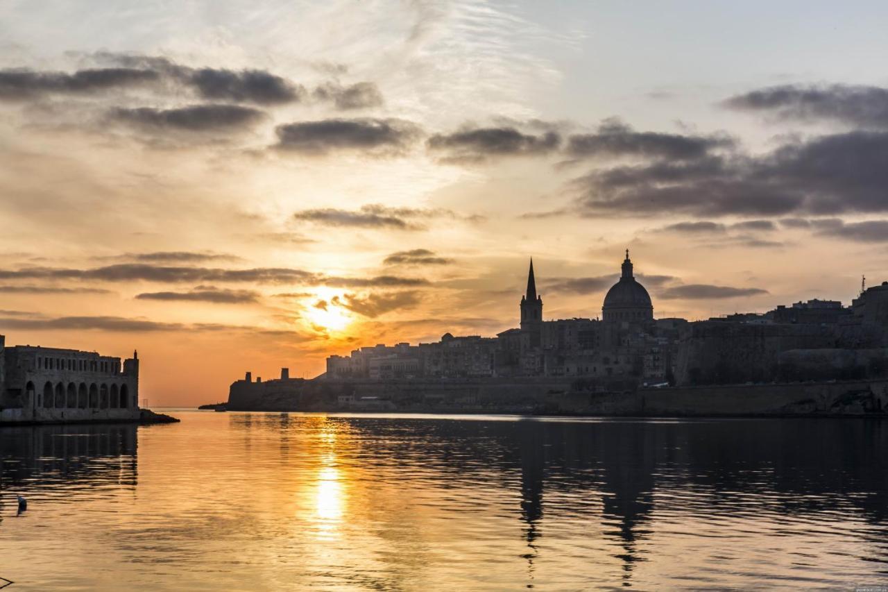 Luxe Apartment With Valletta And Harbour Views スリーマ エクステリア 写真